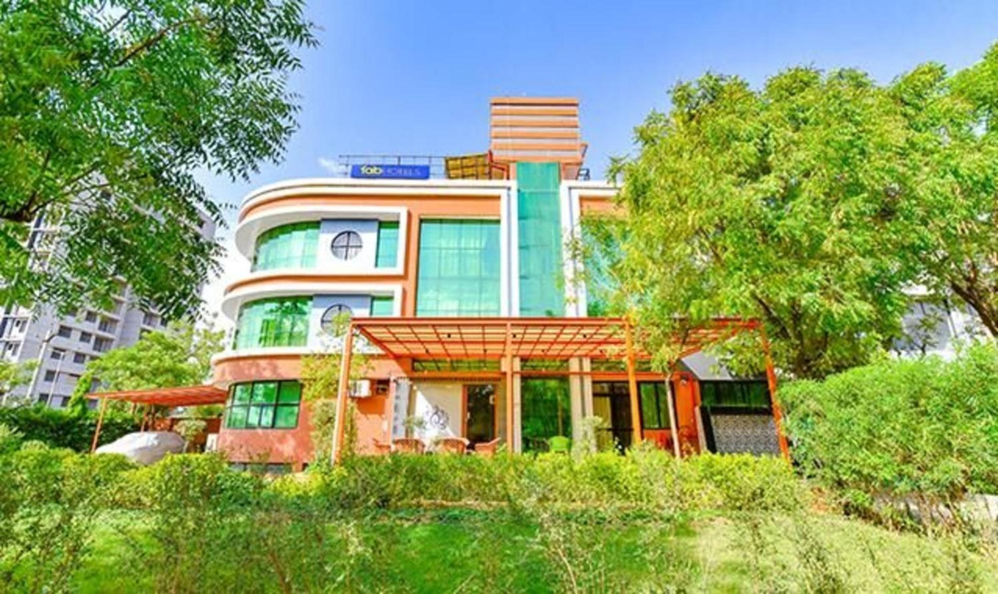 Fabhotel Siddharth Corporate - Vavol, גנדהינאגר מראה חיצוני תמונה