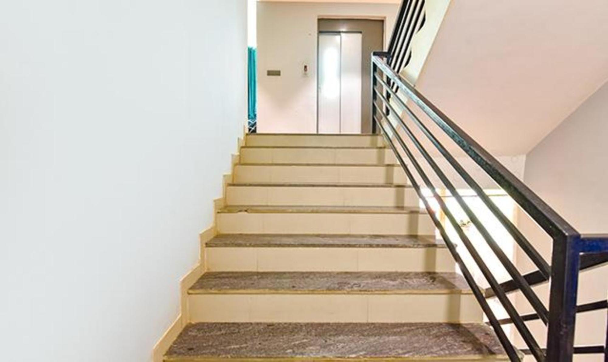 Fabhotel Siddharth Corporate - Vavol, גנדהינאגר מראה חיצוני תמונה
